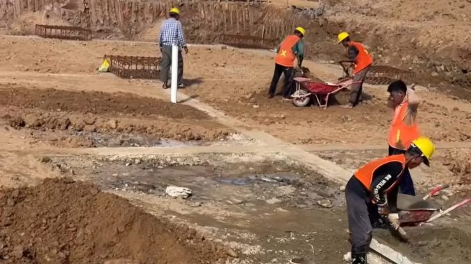 Diduga Gunakan Material Ilegal, Proyek Kolam Renang Rp6,51 Miliar Bombana Disorot