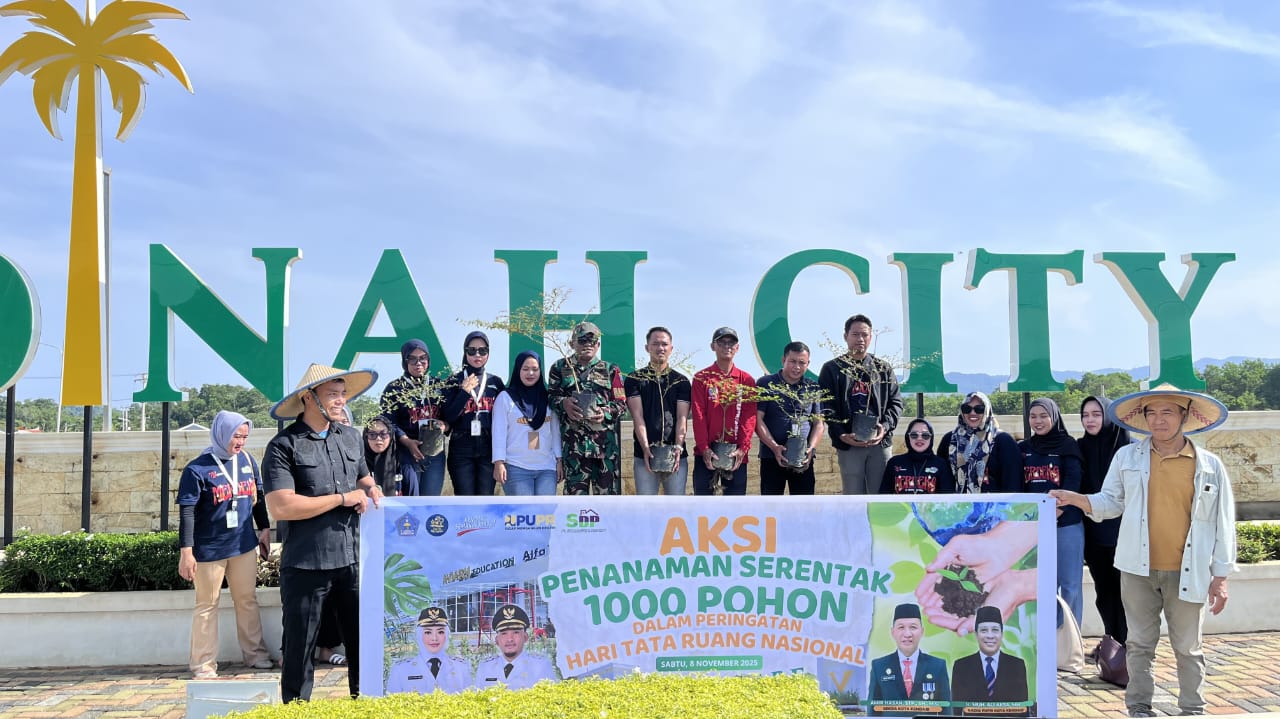 PT Swrana Dwipa Property Tanam Seribu Pohon di Hari Tata Ruang Nasional 2025