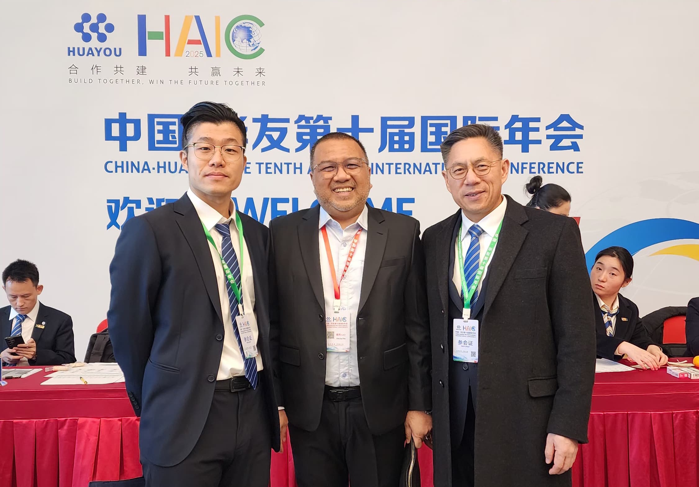 External Relationship PT Raodah Bumi Sultra, AJP Hadiri Konferensi Internasioanl Tahunan PT Huayou Indonesia di China