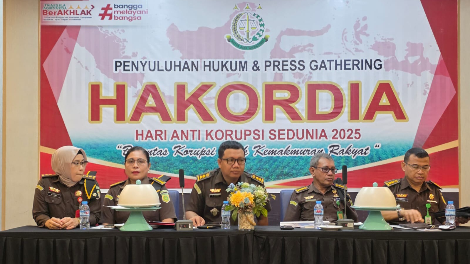 Peringati HAKORDIA 2025, Kejati Sulawesi Tenggara Gelar Penyuluhan Hukum dan Press Gathering