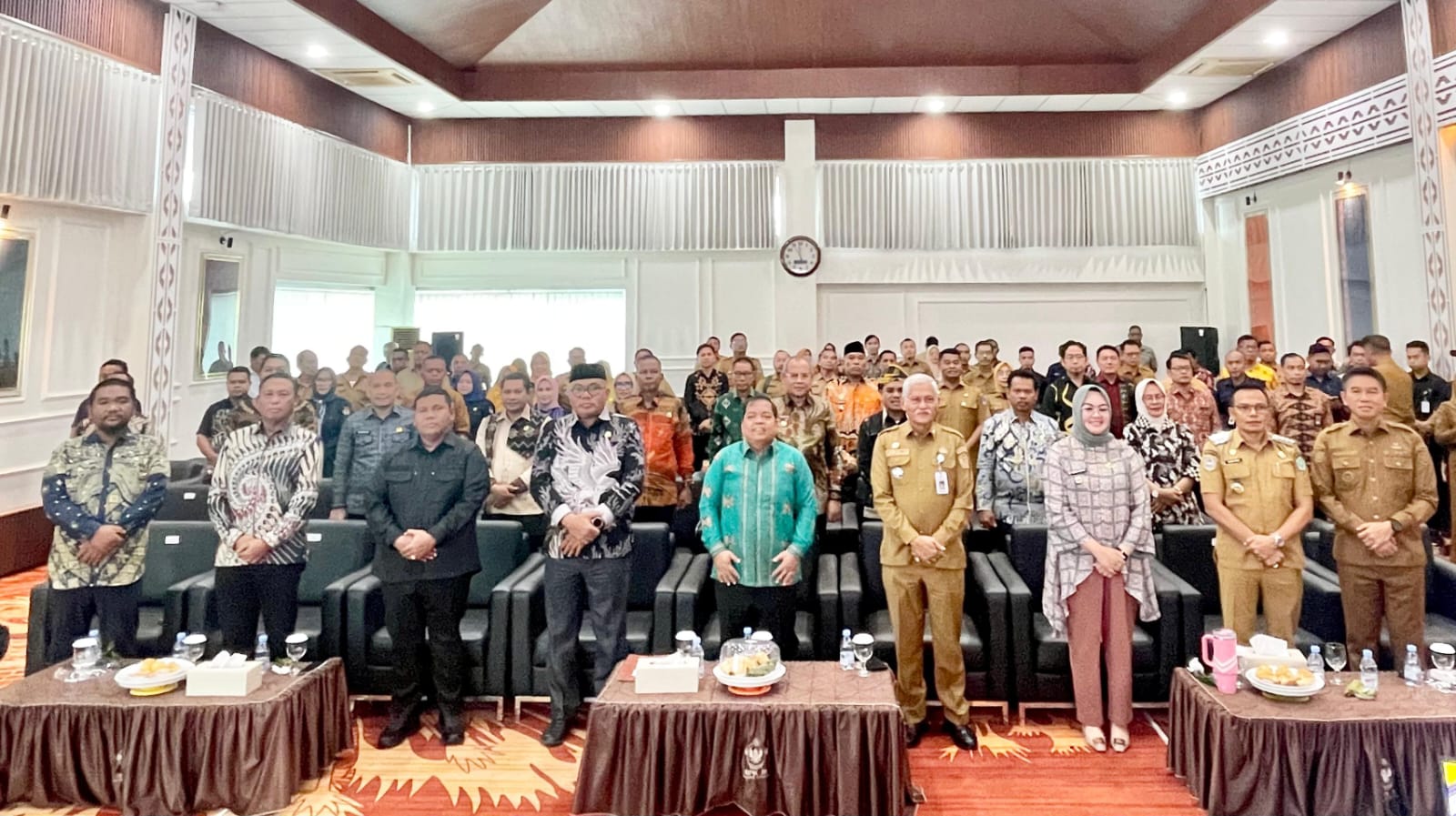 Bupati Konawe Selatan Irham Kalenggo Terima LHP BPK RI