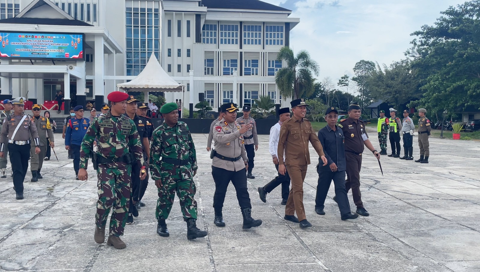 Bupati Konawe Selatan Pimpin Apel Gelar Pasukan Operasi Ketupat 2026