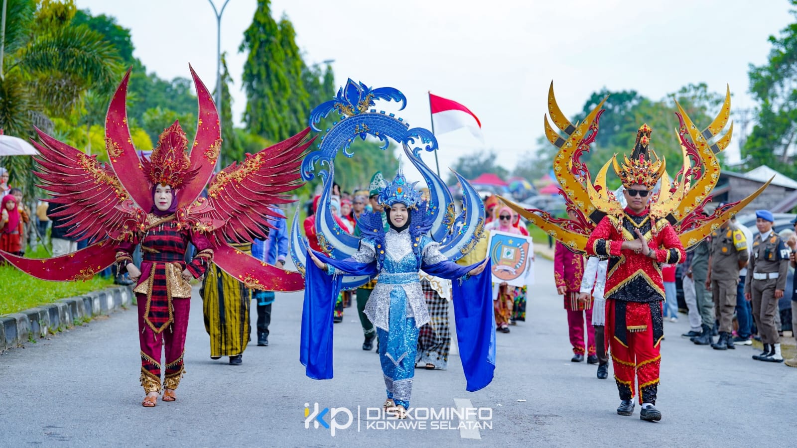 Harmoni Keberagaman Hiasi Pawai Budaya Pembukaan HUT ke-23 Konawe Selatan
