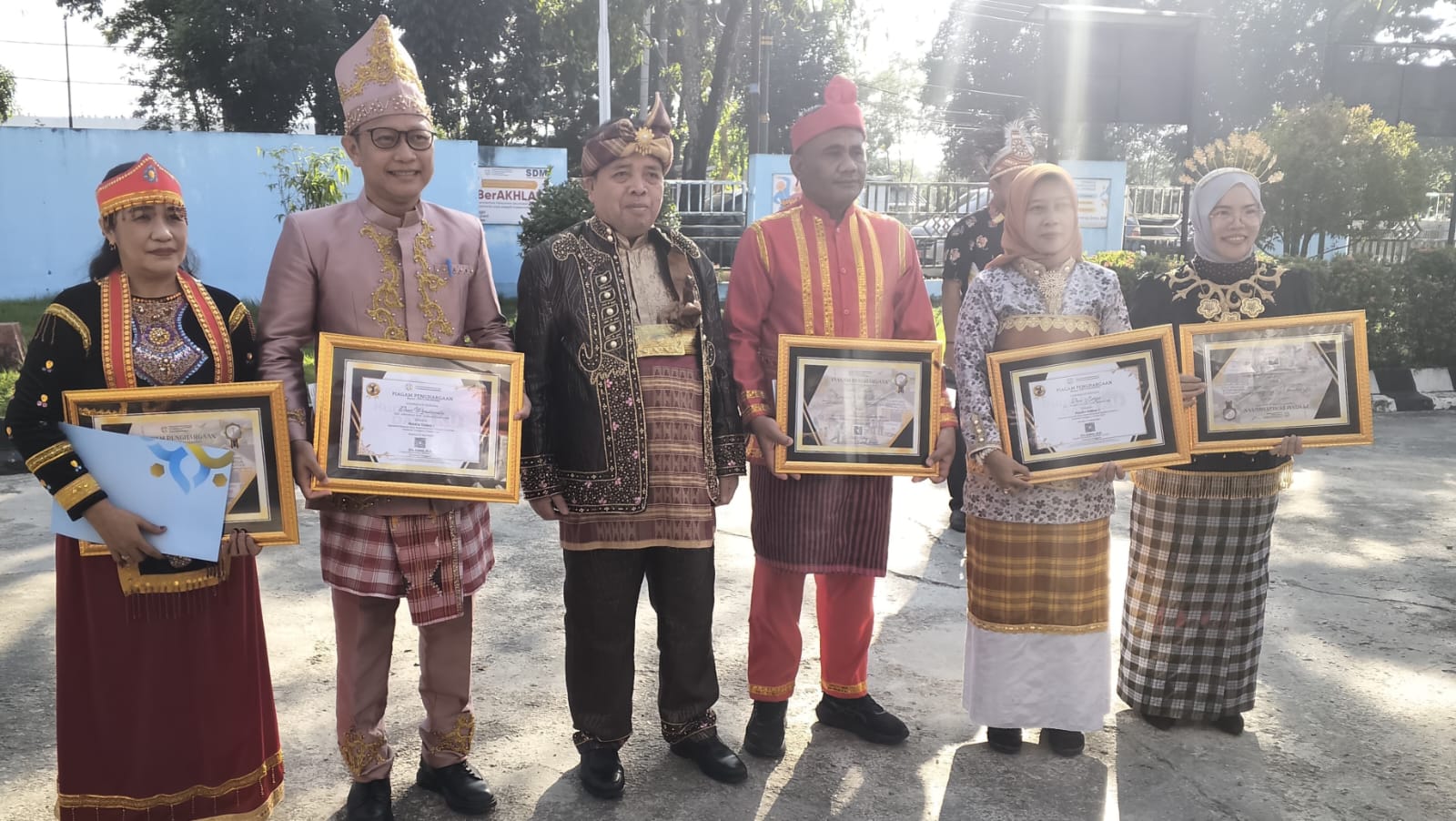 Harganas ke-33, DP2KB Konawe Selatan Torehkan Prestasi Raih Penghargaan Terbaik I Rumah Dataku Tingkat Sultra