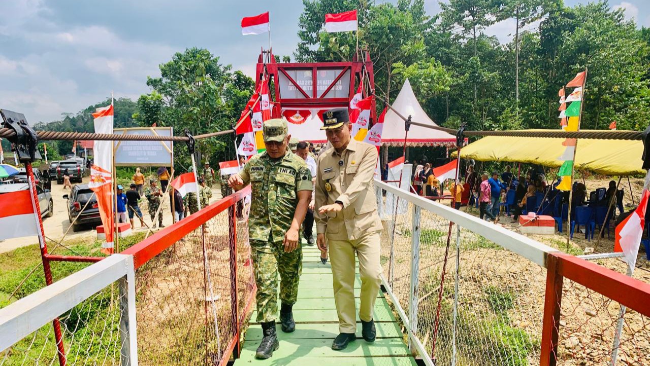 TNI Bangun Lima Jembatan dan Dua Sumur Bor di Konsel, Bupati Irham Sampaikan Apresiasi