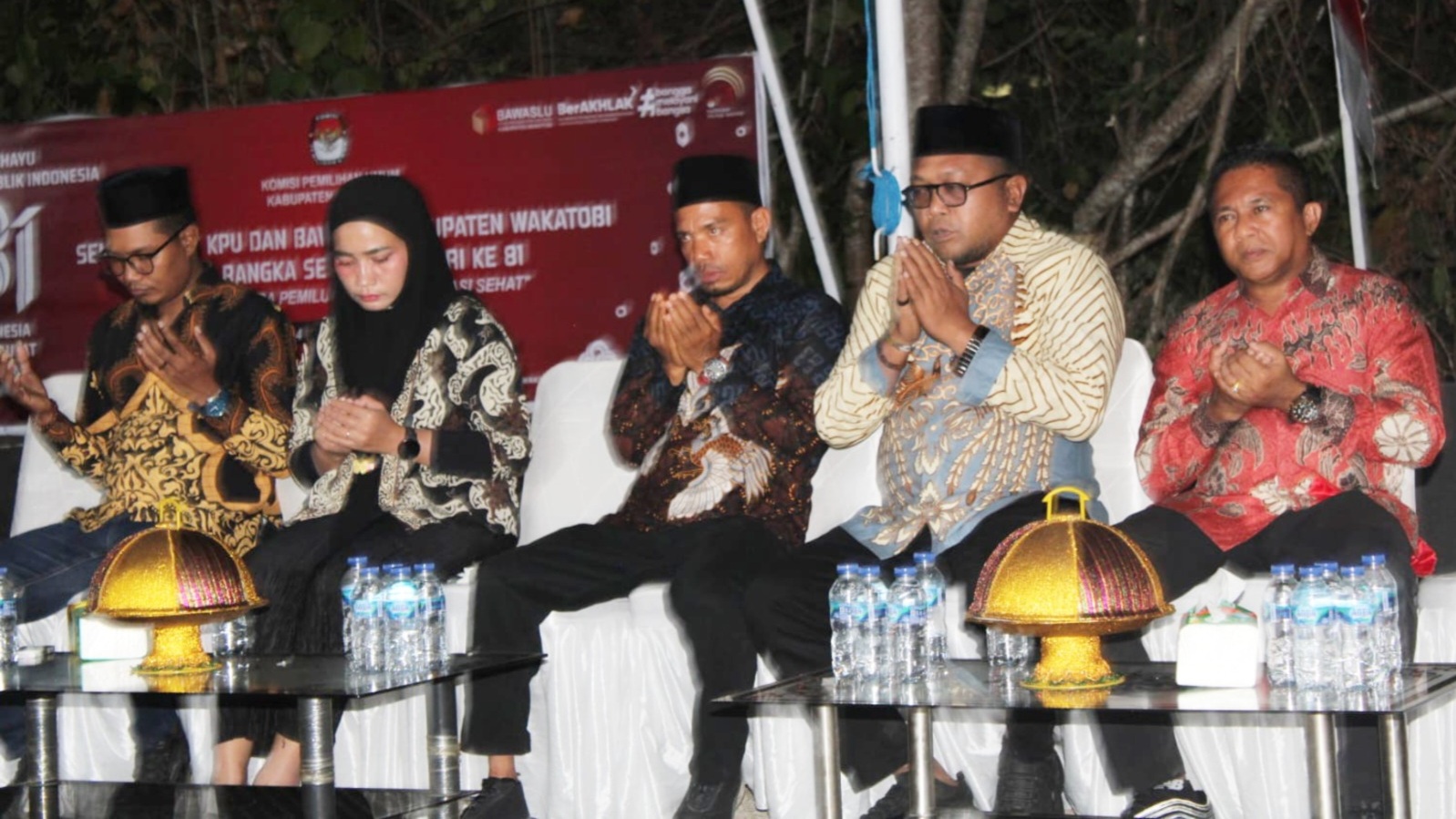 KPU Wakatobi Tutup Semarak HUT ke-81 RI dengan Doa untuk Indonesia dan Korban Bencana NTT