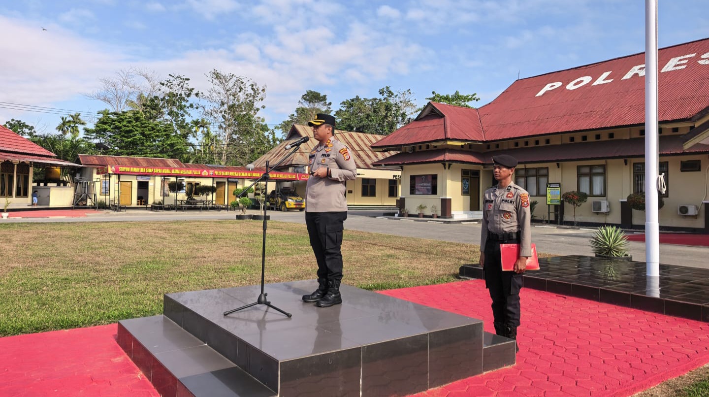 Pimpin Apel Jam Pimpinan, Kapolres Konawe Selatan Tekankan Penyelesaian Perkara dan Peningkatan Pelayanan Publik